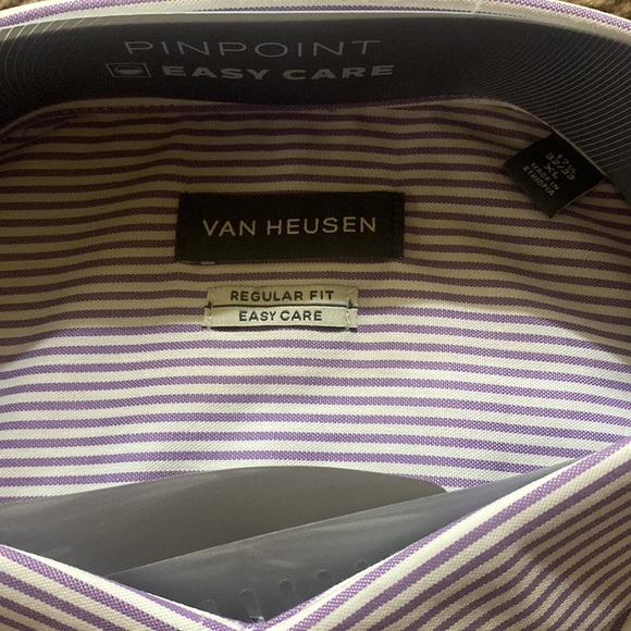 Van Heusen Button Down Shirt - Picture 8 of 8